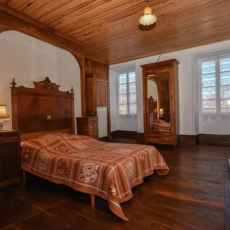 Vintage Retreat In