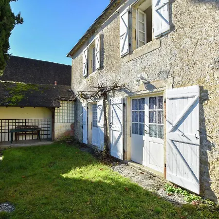 Beautiful Near The Forest Holiday home Montfaucon (Lot)